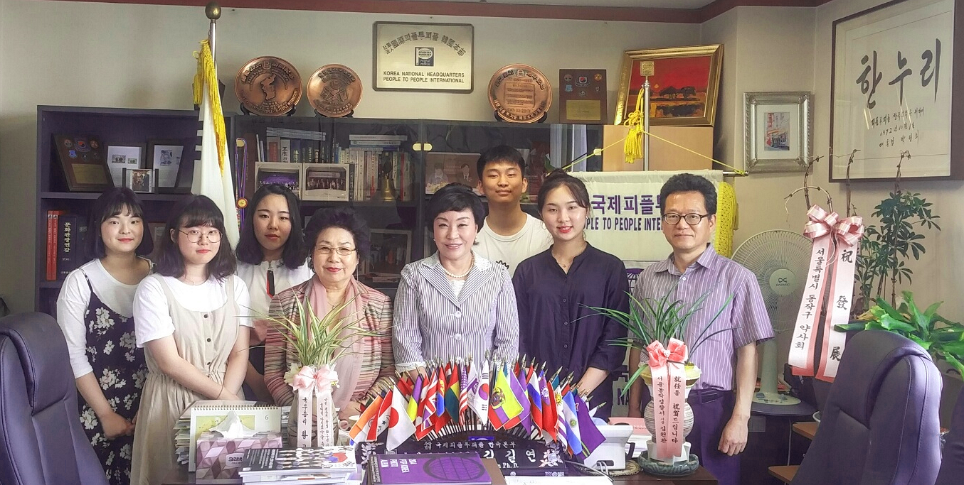 KNHQSPTPI_대학생일본봉사활동_총재님Mtg._3.png